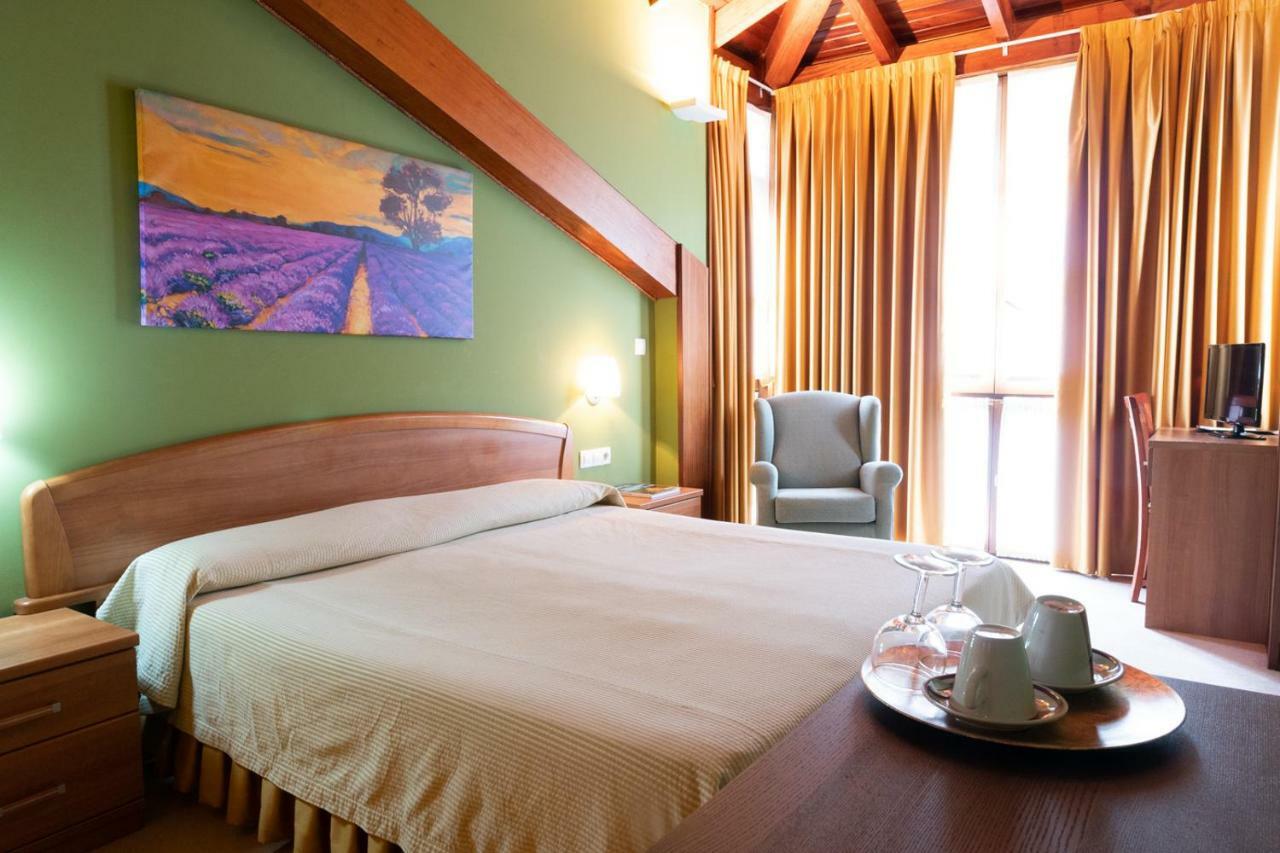 Gran Hotel Rural Cela Бельмонте-де-Миранда Экстерьер фото