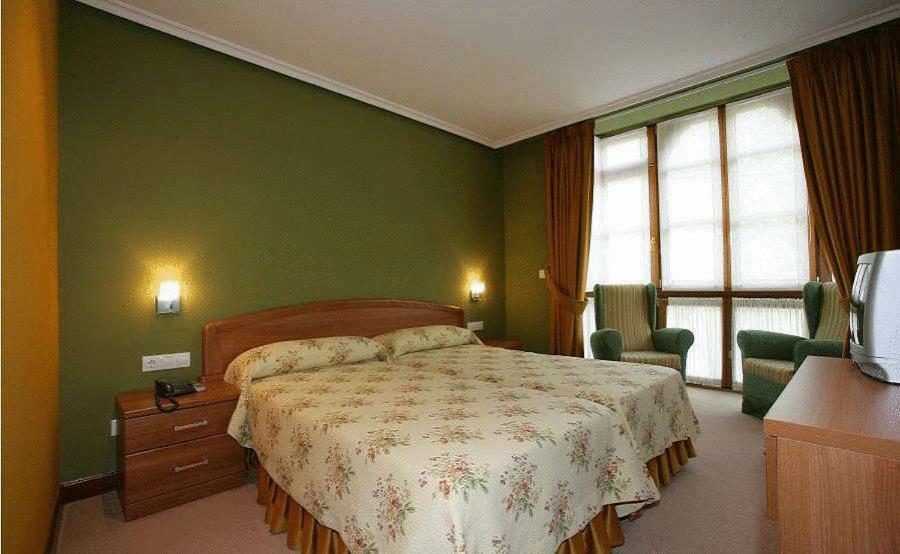 Gran Hotel Rural Cela Бельмонте-де-Миранда Экстерьер фото